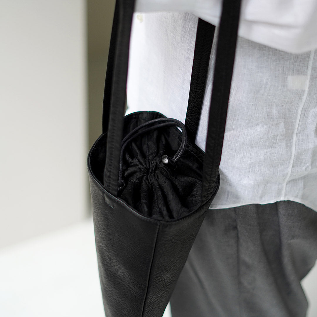 MR.OLIVE / IMPERMA-LEATHER 扁平托特包 M