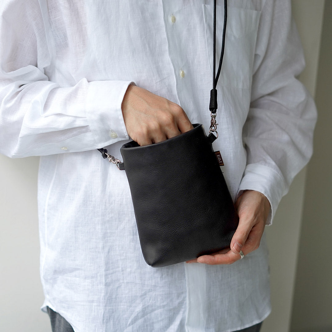 MR.OLIVE / IMPERMA-皮革 Tiny Sacoche