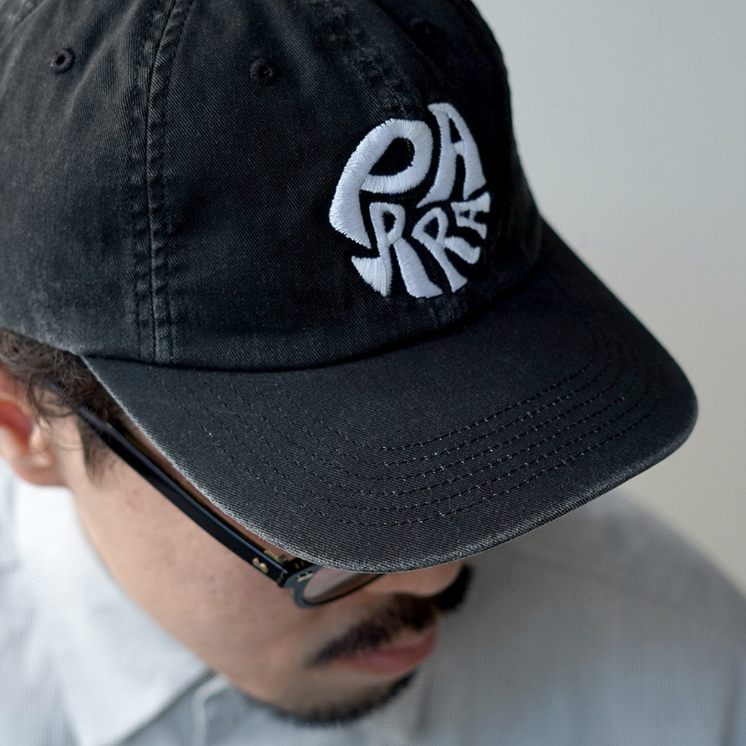 BY PARRA / 1976 Gorra de 6 paneles con logotipo