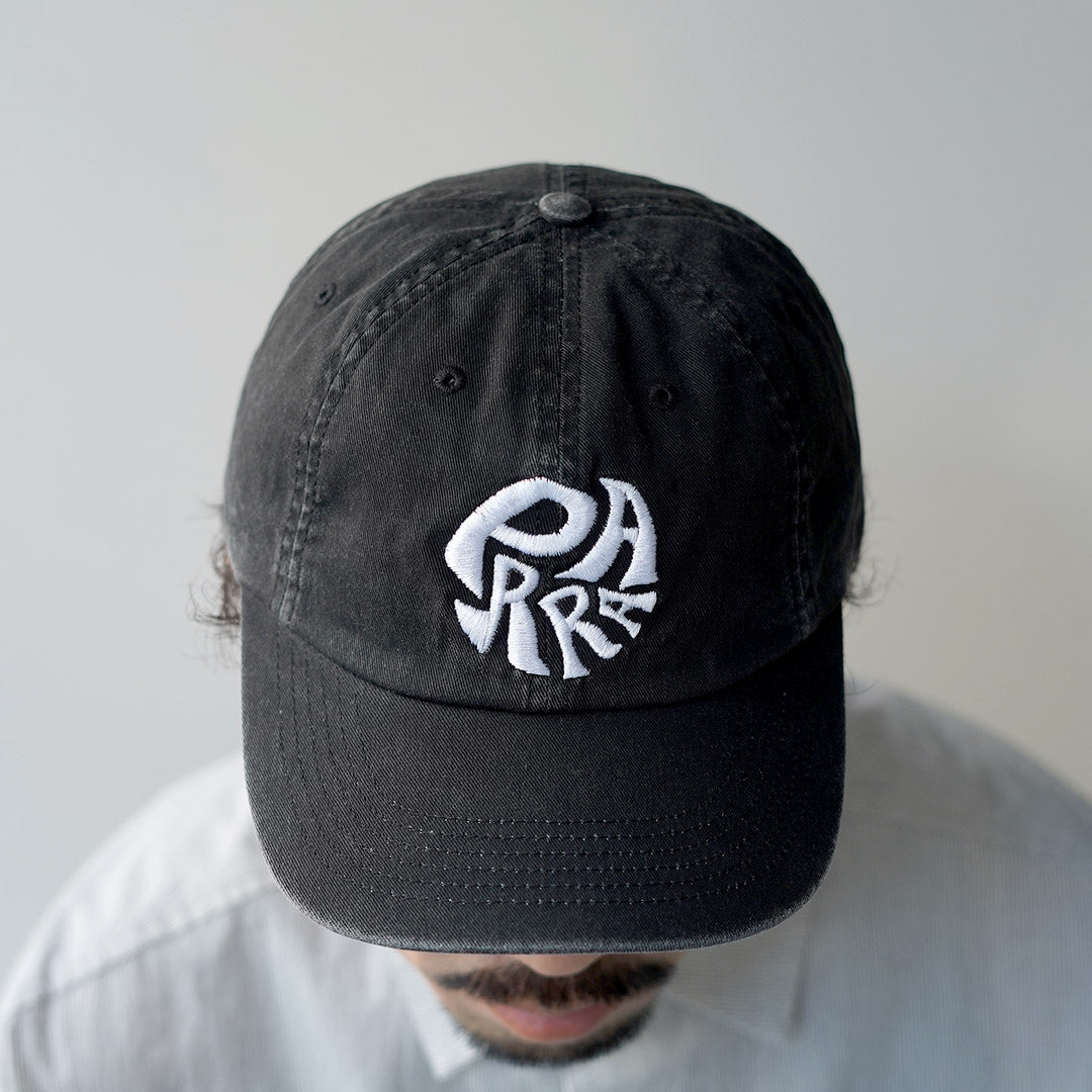 BY PARRA / 1976 Gorra de 6 paneles con logotipo
