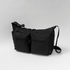 black / F