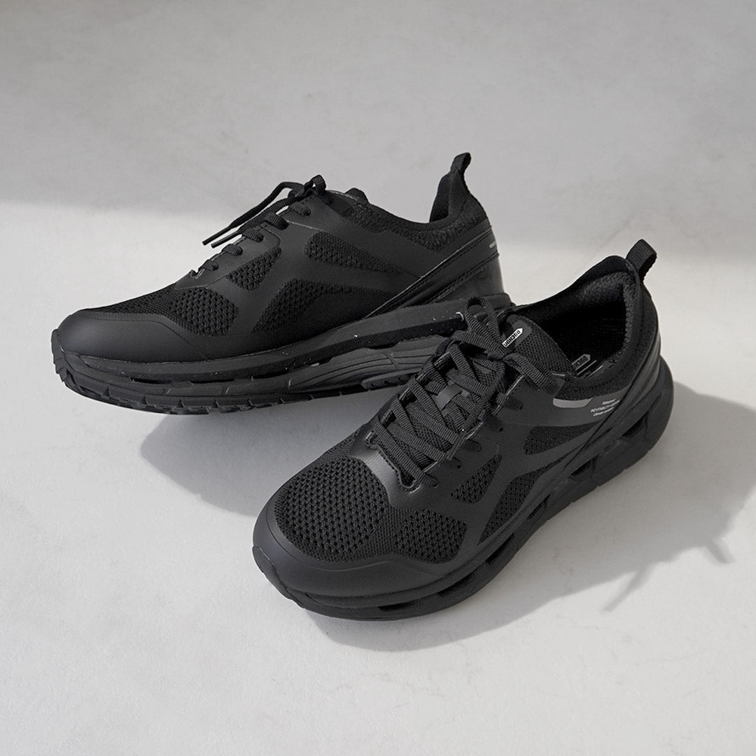MOISTHROUGH 360 / VENTIRIS KT Breathable Waterproof Knit Sneakers