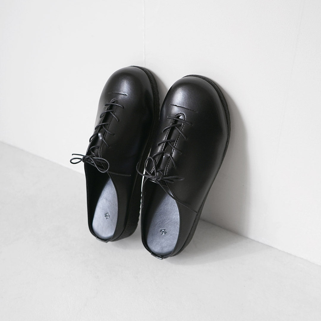 Zuecos con cordones HEP / Koen