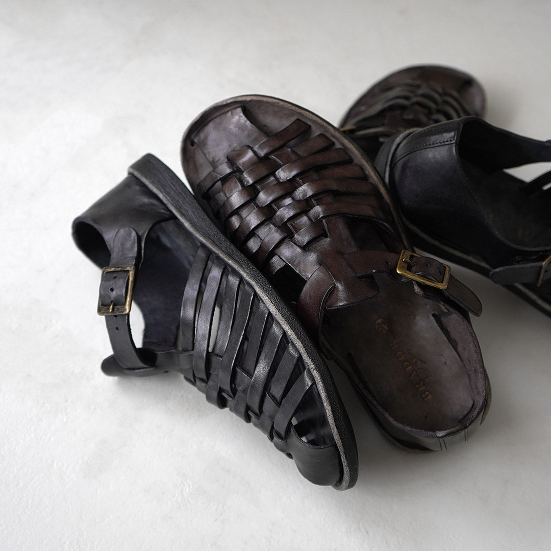 BRADOR / Sandales en cuir Gurkha