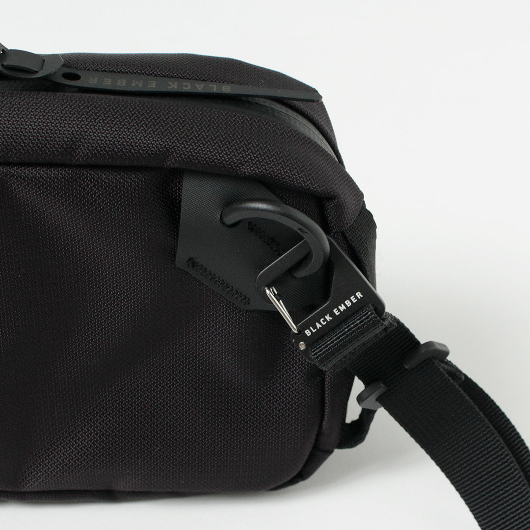 BLACK EMBER / Tech Kit Slingback Body Bag Bolso de hombro