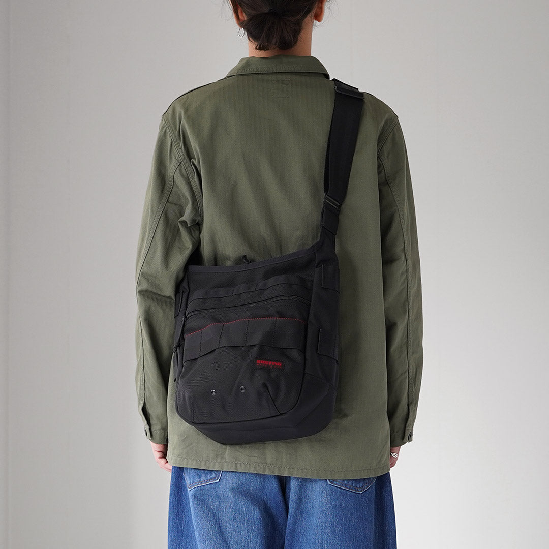 BRIEFING / Day Tripper Shoulder Bag A4 B5