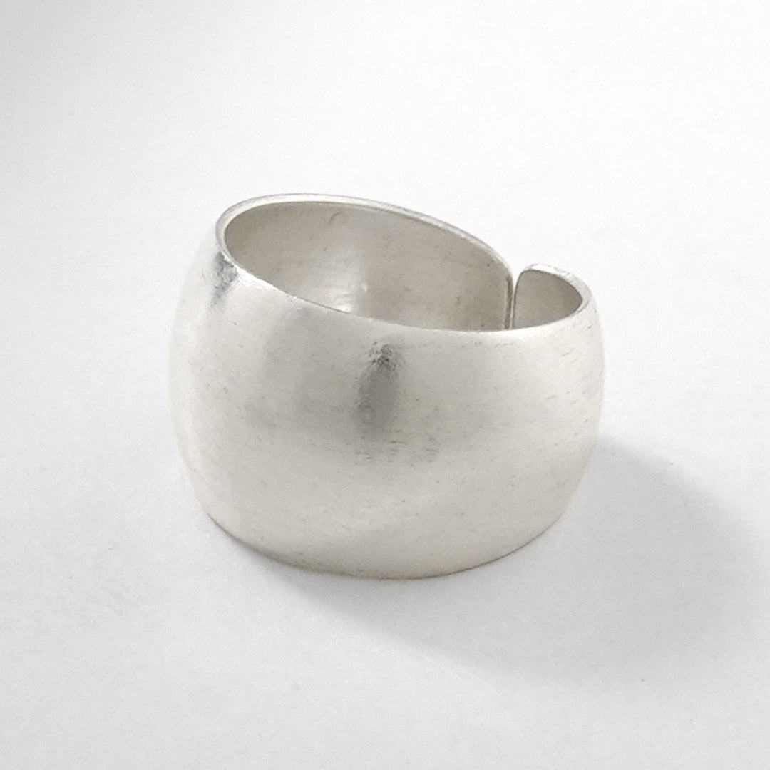 phaduA / Karen Silver Round Ring