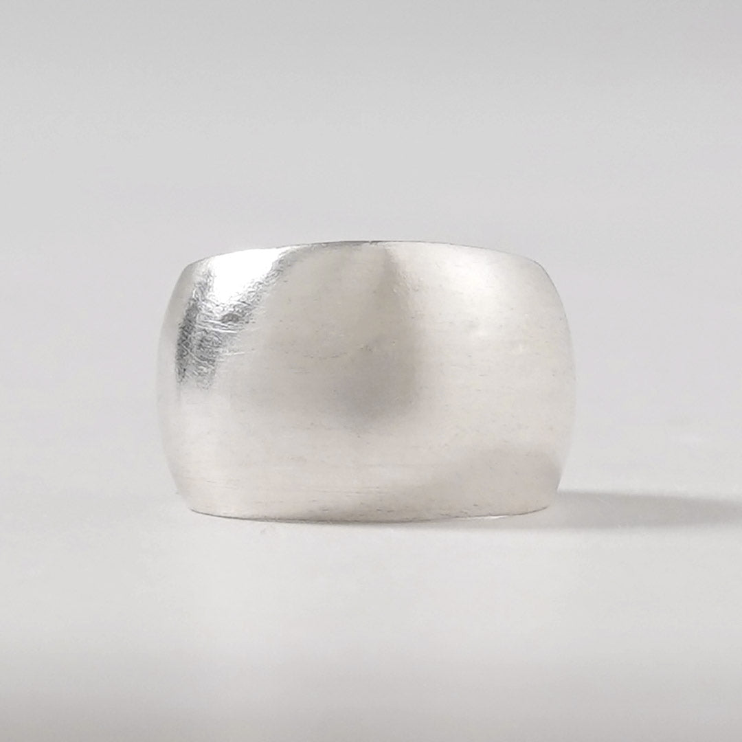 phaduA / Karen Silver Round Ring